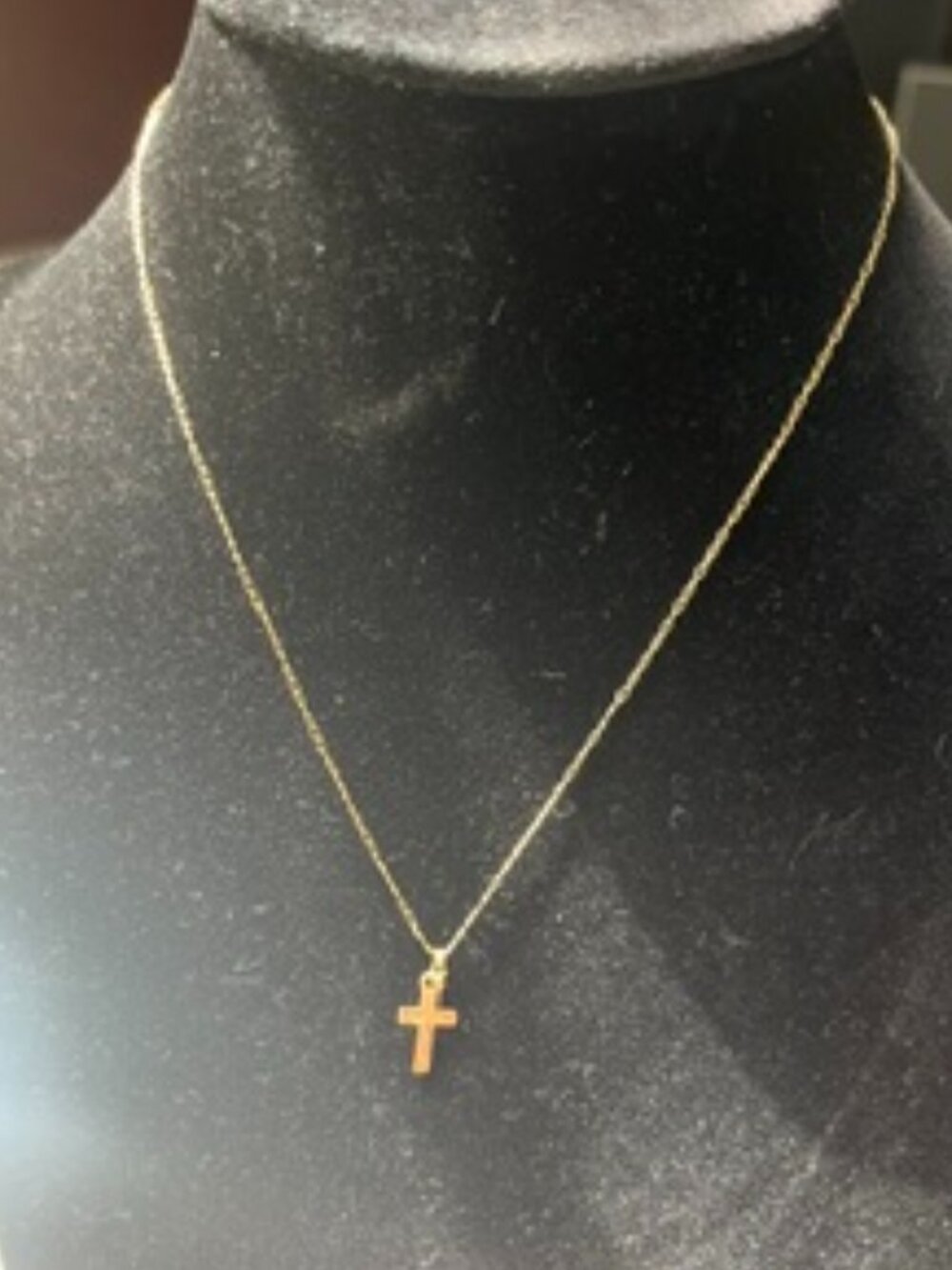 EUC 14K Yellow Gold Diamond Cut Cross Necklace – 14” Child Length - Picture 3 of 5